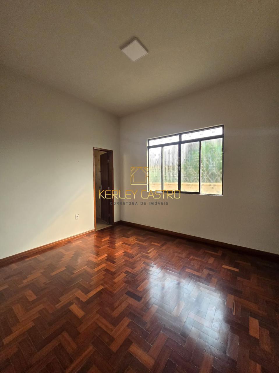 VENDO CASA SÃO PEDRO-Sete Lagoas,MG